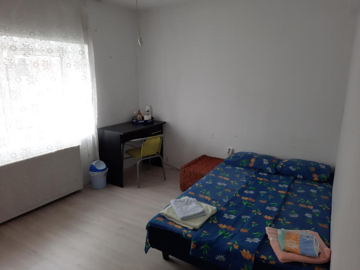 Casa Cu Curte Otel Braşov Dış mekan fotoğraf