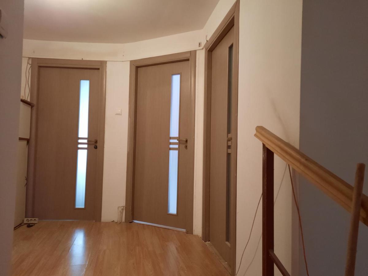Casa Cu Curte Otel Braşov Dış mekan fotoğraf